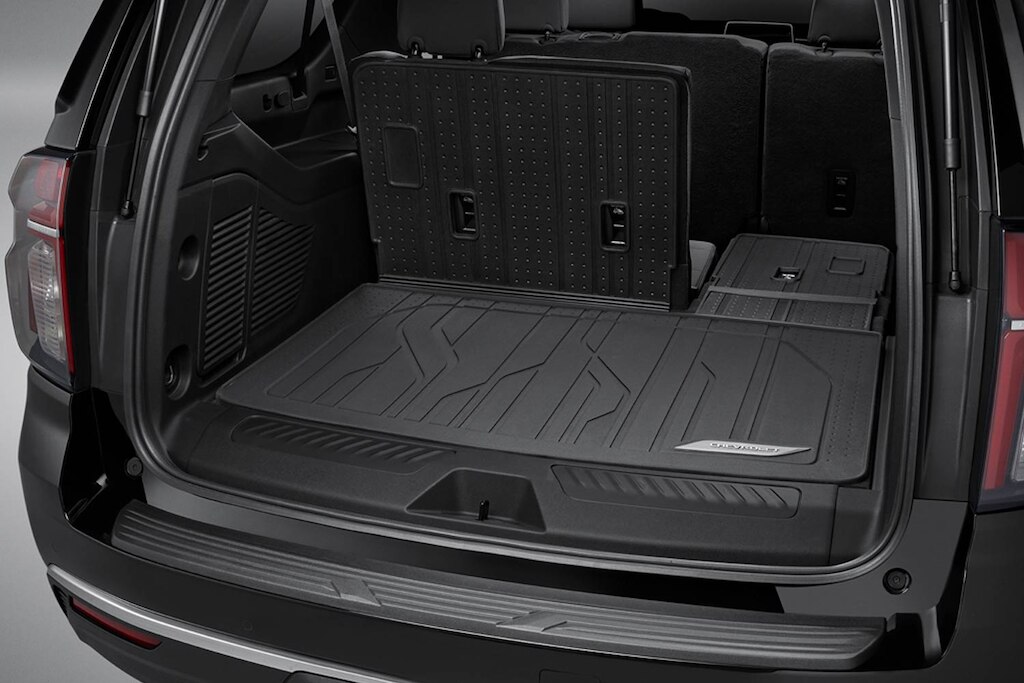 Tapete de vinil rígido cubierta extendida en negro para Chevrolet Suburban 2024